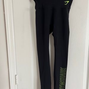 Stretchy gym shark leggings